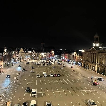 Appartement Place De Cambrai Exteriör bild