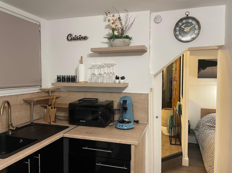 Appartement Place De Cambrai Exteriör bild